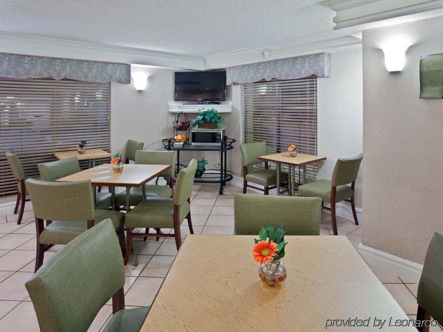 La Quinta Inn By Wyndham Omaha West Kültér fotó
