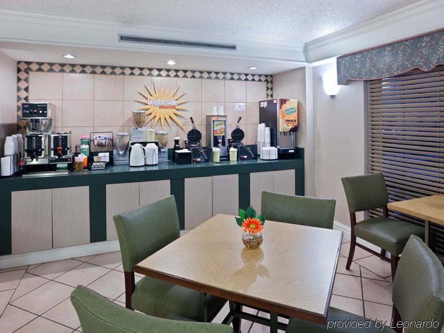 La Quinta Inn By Wyndham Omaha West Kültér fotó